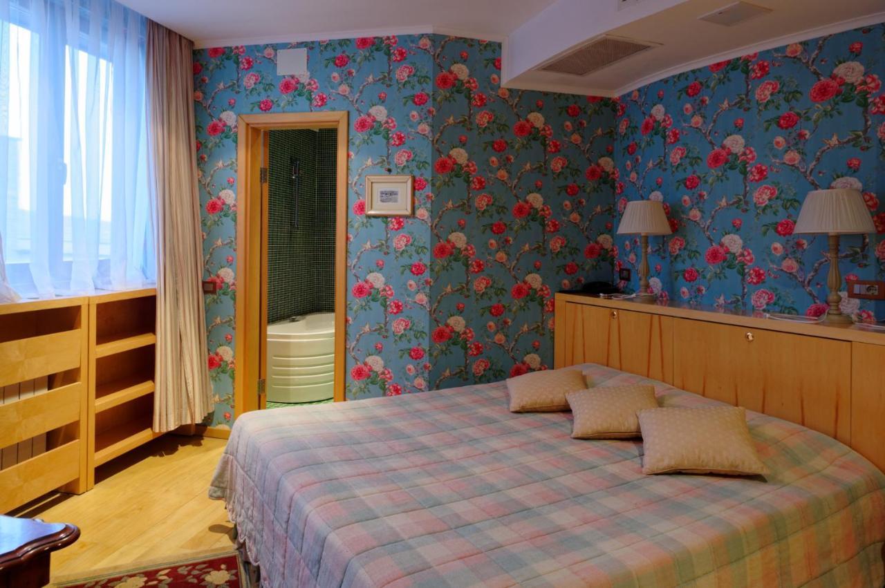Hotel Soli Invicto Elenovo  Dış mekan fotoğraf